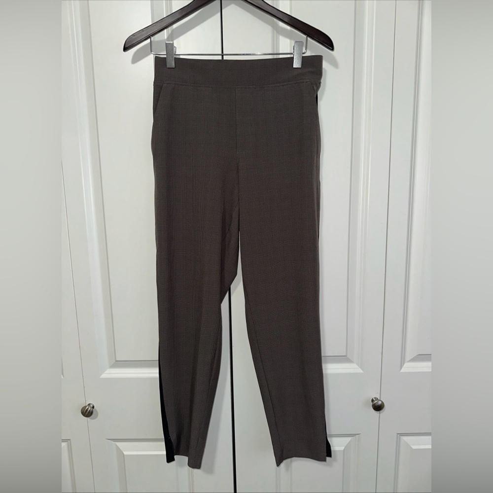 Athleta Brooklyn Plaid Ankle Pants Lightweight Work Lifestyle Size 2